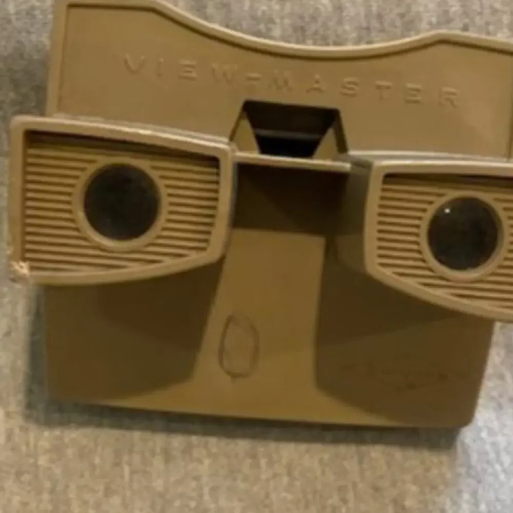 Vintage View-Master, 20 reels & Album